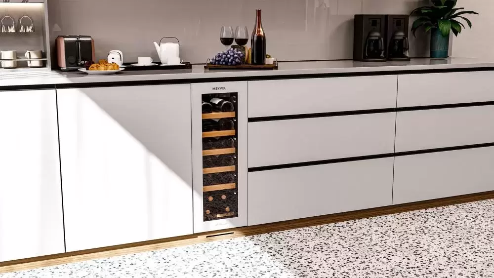 Винный шкаф компрессорный встраиваемый Meyvel MV19NH-KWT1